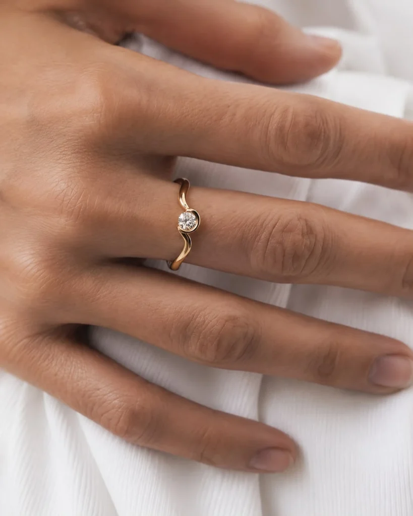 0.30 Karat Kaira Bezel Pırlanta Yüzük