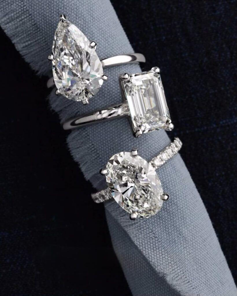 2 Karat Élodie Pear Cut Pırlanta Yüzük