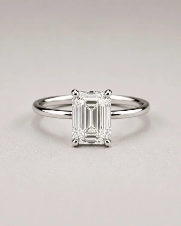 2 Karat Valérie Baget Emerald Cut Pırlanta Yüzük