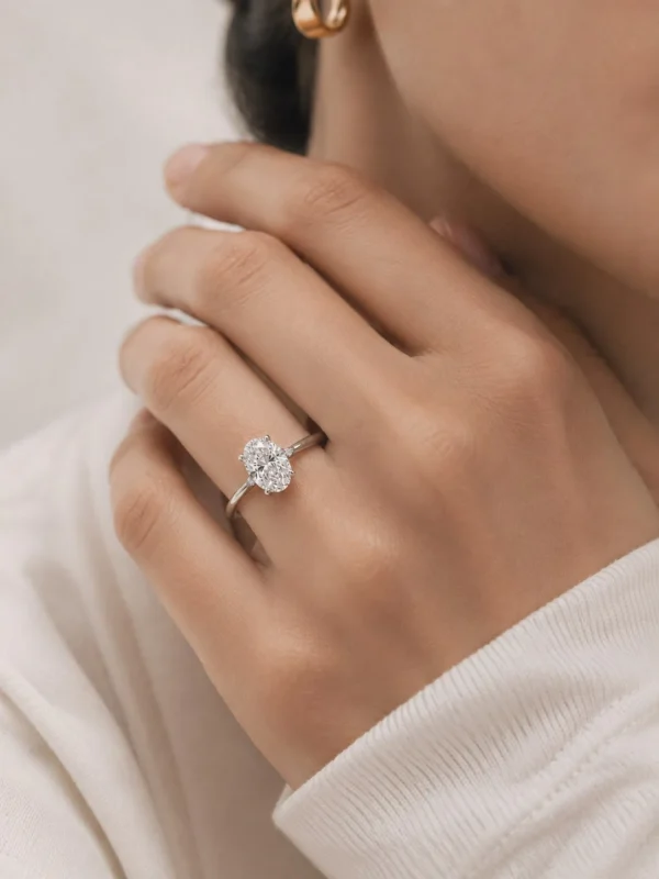 2 Karat Céliane Oval Kesim Pırlanta Yüzük