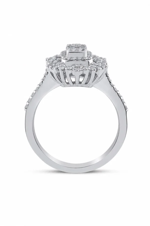 1 Karat Victoria Emerald Cut Halo Baget Pırlanta Yüzük